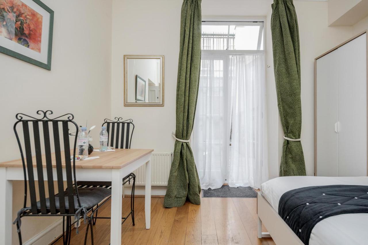 Oxford Street Homestay London Kültér fotó