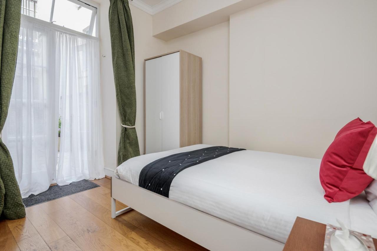 Oxford Street Homestay London Kültér fotó
